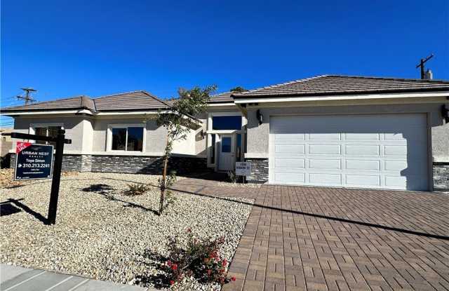 2590 Bonano Court