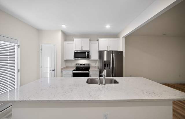 Charming 3BR Townhome in Clayton