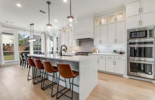 Photo of 2500 Whitewood Drive