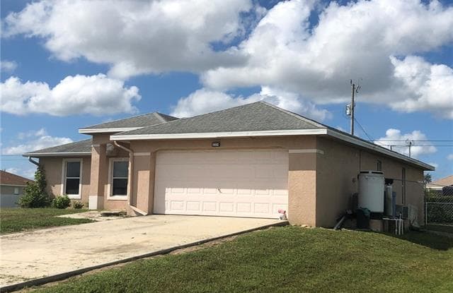 1004 NW 7th AVE - 1004 Northwest 7th Avenue, Cape Coral, FL 33993