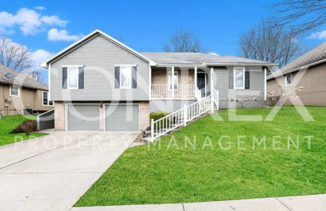 441 Northwest Chateau Drive