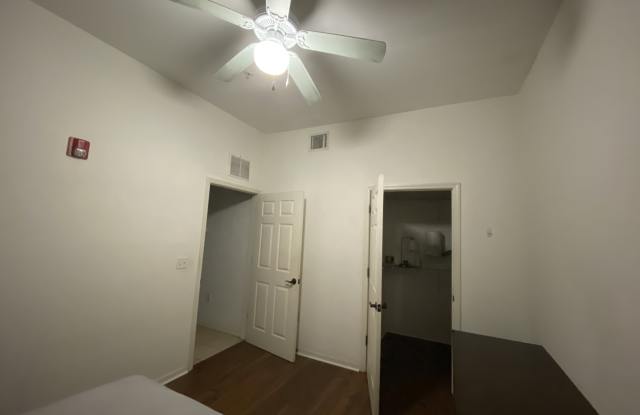 1418 Nw 3rd Avenue