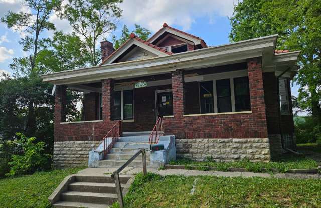 1940 Knox Street