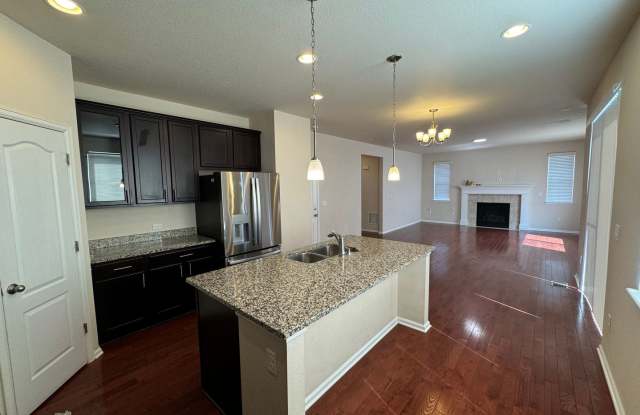 Well maintained Home with 4 bedrooms 3 baths in Erie