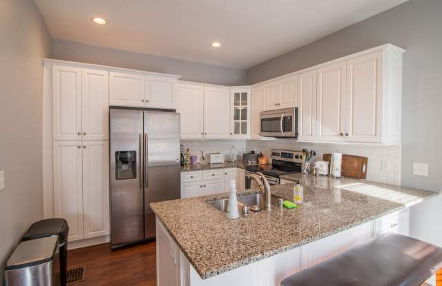 512 West 31st Street