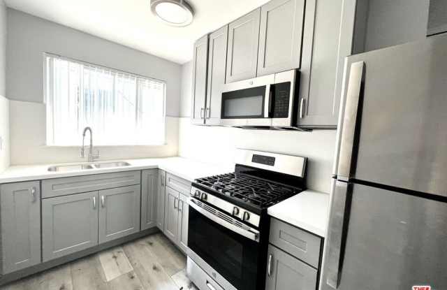 4025 Palmyra Rd unit: 1