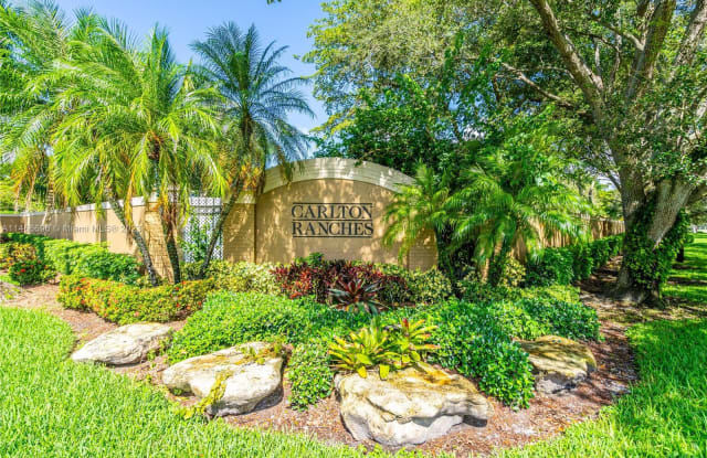 3550 Fairfax Ln - 3550 Fairfax Lane, Davie, FL 33330