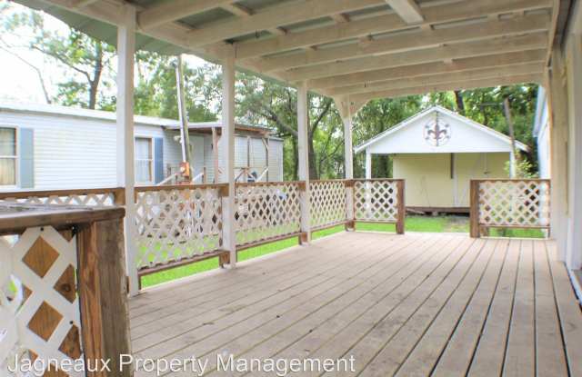 208 Vincent Ln - 208 Vincent Lane, Sulphur, LA 70663