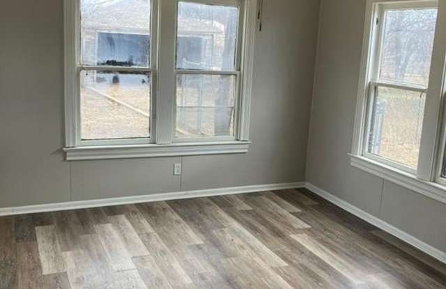 1125 Marshall Street