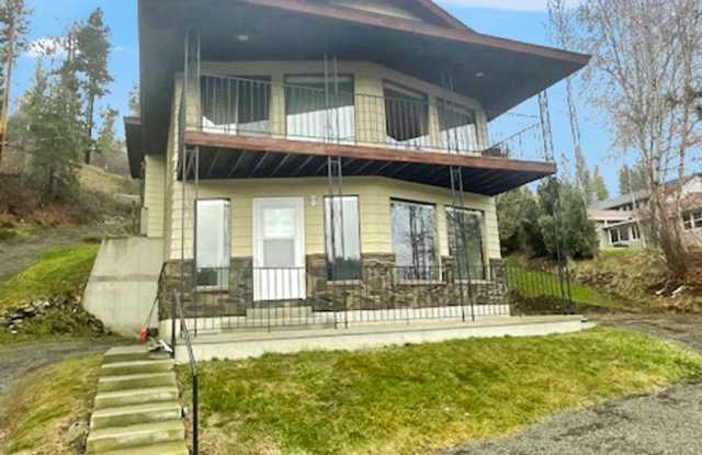 One-Bedroom, One-Bathroom Waterfront Home for Rent – $2,800/month