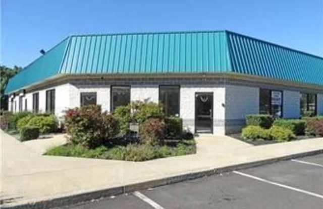 312 W TRENTON Avenue