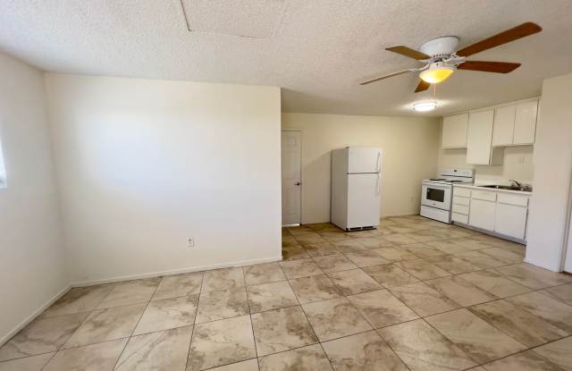1 bed and 1 bath located in Henderson!