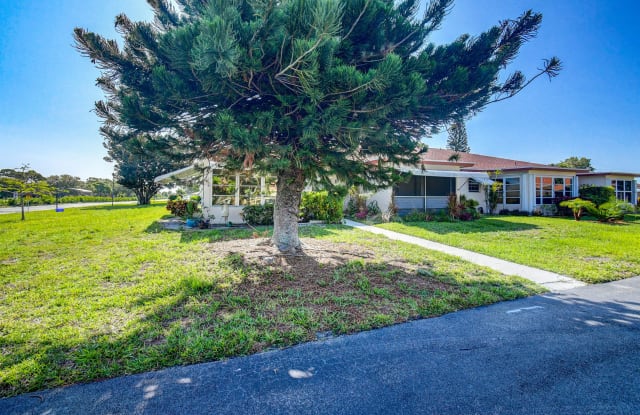 4710 NW 4th Street NW - 4710 Northwest 4th Street, Delray Beach, FL 33445