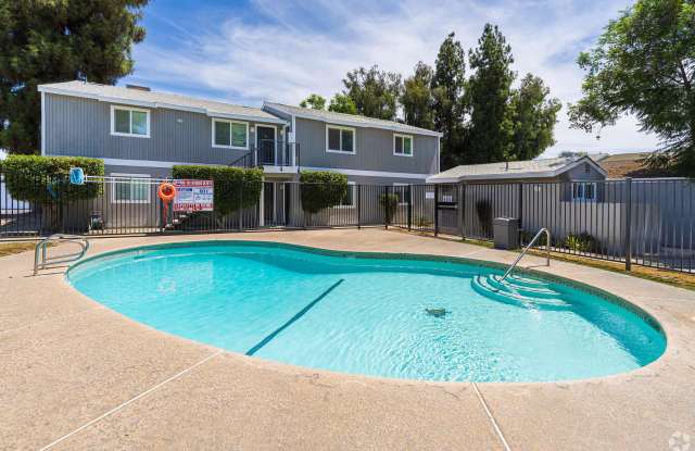 Maplewood Apartments