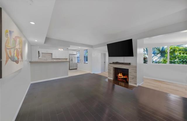Photo of 12125 NE 5th Ave