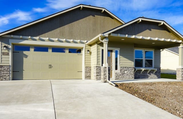 13205 N. Tellride Loop - 13205 North Telluride Loop, Kootenai County, ID 83858