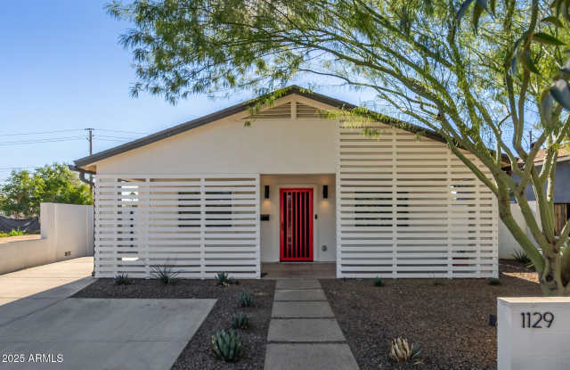 1129 E MCKINLEY Street