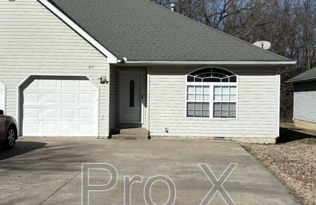 517 E Park