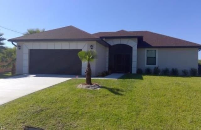 721 spaulding Street E - 721 Spaulding Street East, Lehigh Acres, FL 33974