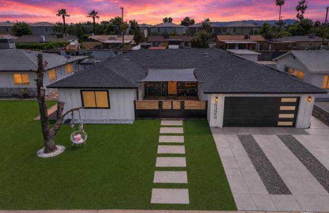 4329 E HUBBELL Street