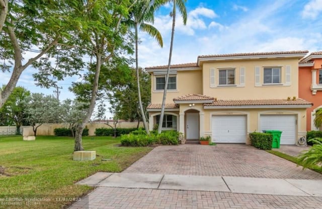 11429 NW 34th Place - 11429 Northwest 34th Place, Sunrise, FL 33323