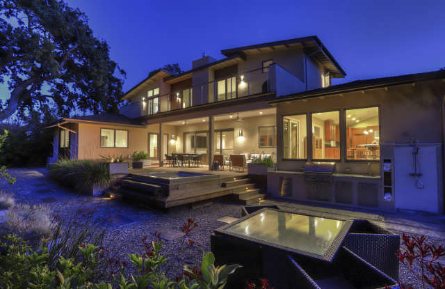 1072 Cascade Dr