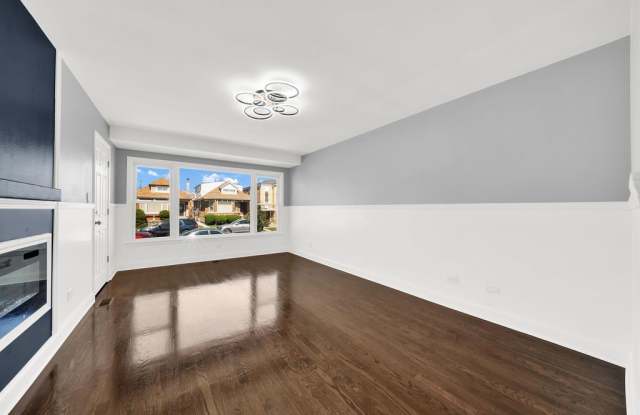 7245 S Washtenaw Avenue