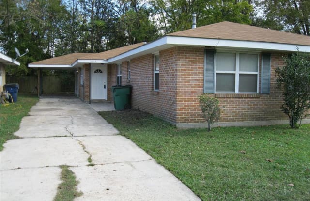 3034 College Street - 3034 College St, Slidell, LA 70458