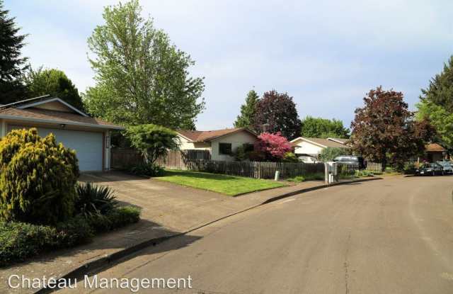 3358 SE Charlotte Pl. - 3358 SE Charlotte Pl, Corvallis, OR 97333