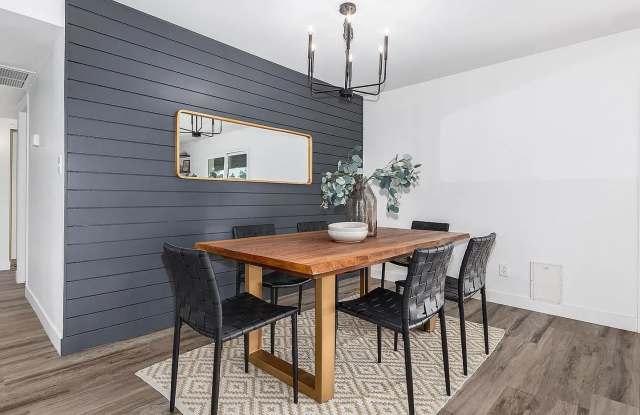 Beautifully FURNISHED Remodeled Corner-Lot Home in a Prime Chandler Location!