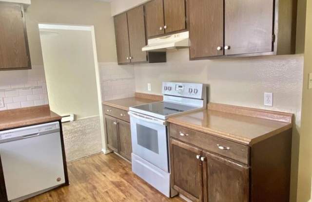 1729 East 16th Street