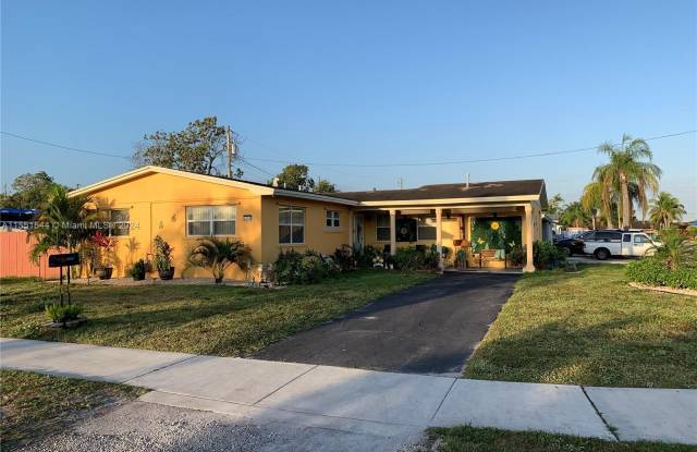 4300 NW 186th St - 4300 Northwest 186th Street, Miami Gardens, FL 33055