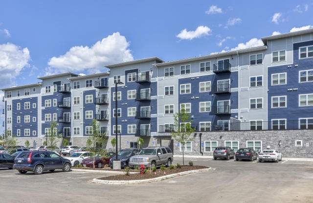 1945 W 136th St Unit C21