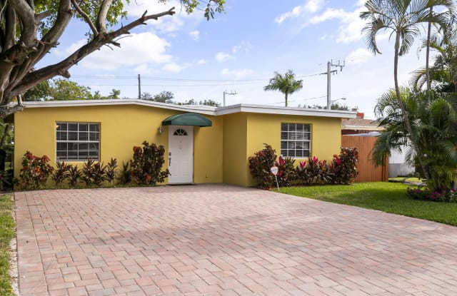 1308 NE 16 Ter Terrace - 1308 NE 16th Ter, Fort Lauderdale, FL 33304