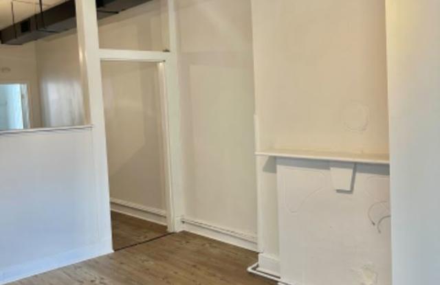 1908 McCulloh St 2nd floor