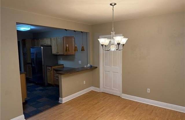 1008 COMMUNITY Street