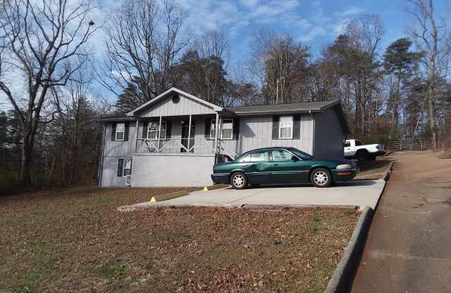 118 Watts Rd