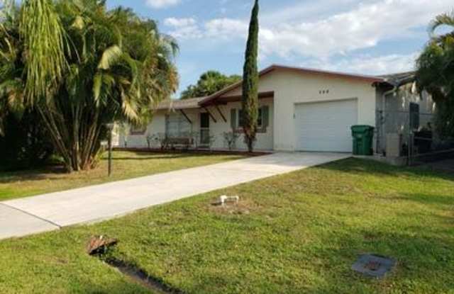 544 NW Avon Avenue - 544 Northwest Avon Avenue, Port St. Lucie, FL 34983