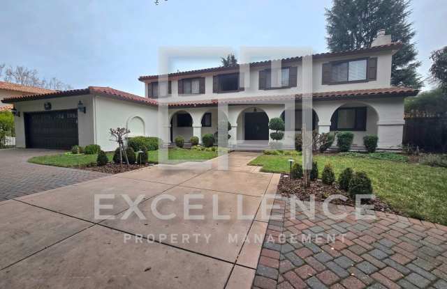 4/2.5 + Office, 3136SF on .36 Acres - Pool, Hot Tub, Yard and 1/2 Basket Ball Court, Pets Negotiable