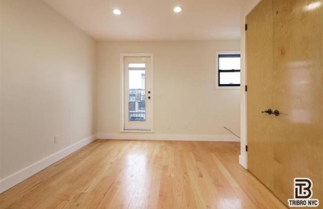 386 East 23rd Street