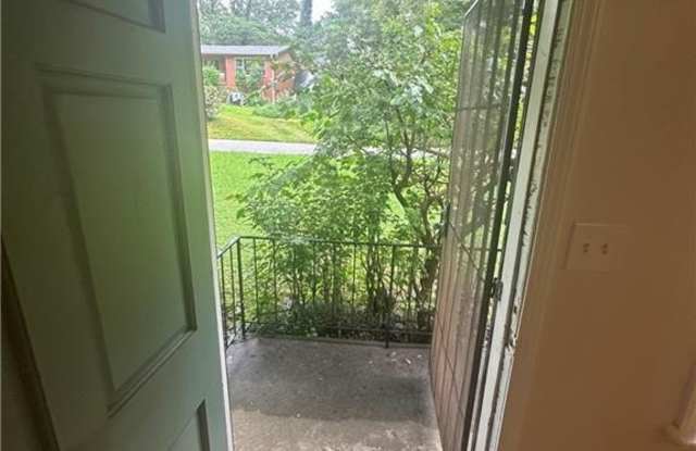 349 Laquita Drive SE