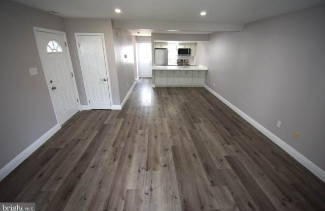 412 PARK PLACE DRIVE