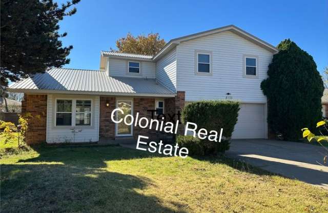 Photo of 2121 Castle Court