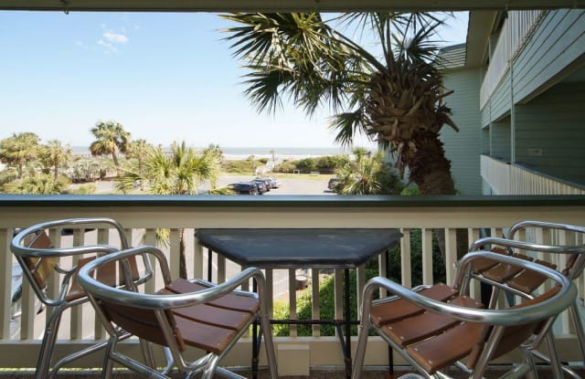 1300 Ocean Boulevard - 1300 Ocean Blvd, Isle of Palms, SC 29451