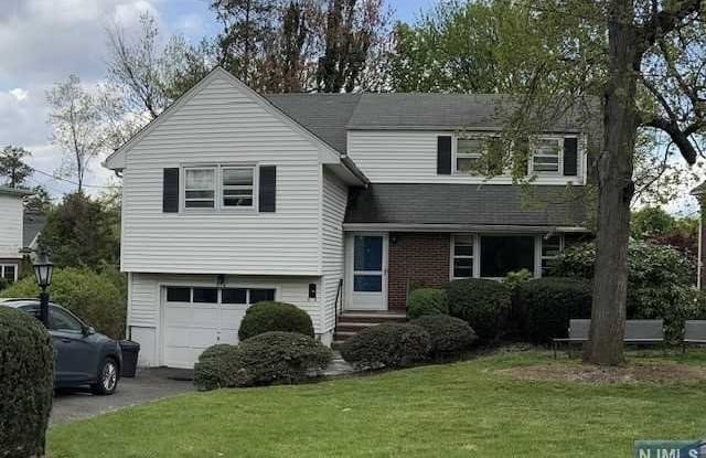 914  Ridgeway Street - 914 Ridgeway Street, Bergen County, NJ 07666