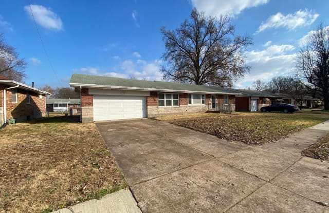 304 Kirk Drive - 304 Kirk Drive, Ferguson, MO 63135