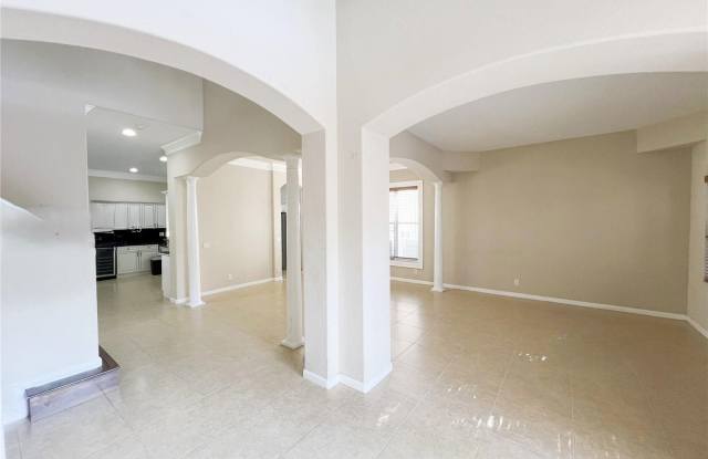 1983 Harbor View Circle