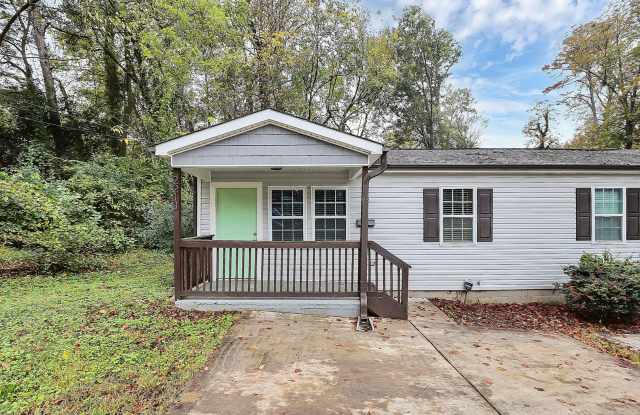 Photo of Two Bedroom Duplex Great Features and Comfortable Living!