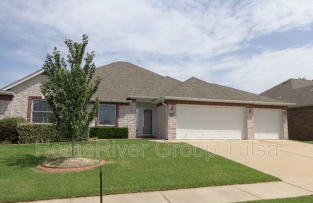 3953 S 213th East Ave - 3953 South 213th East Avenue, Wagoner County, OK 74014