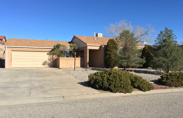 4556 Platinum Dr NE - 4556 Platinum Drive Northeast, Rio Rancho, NM 87124